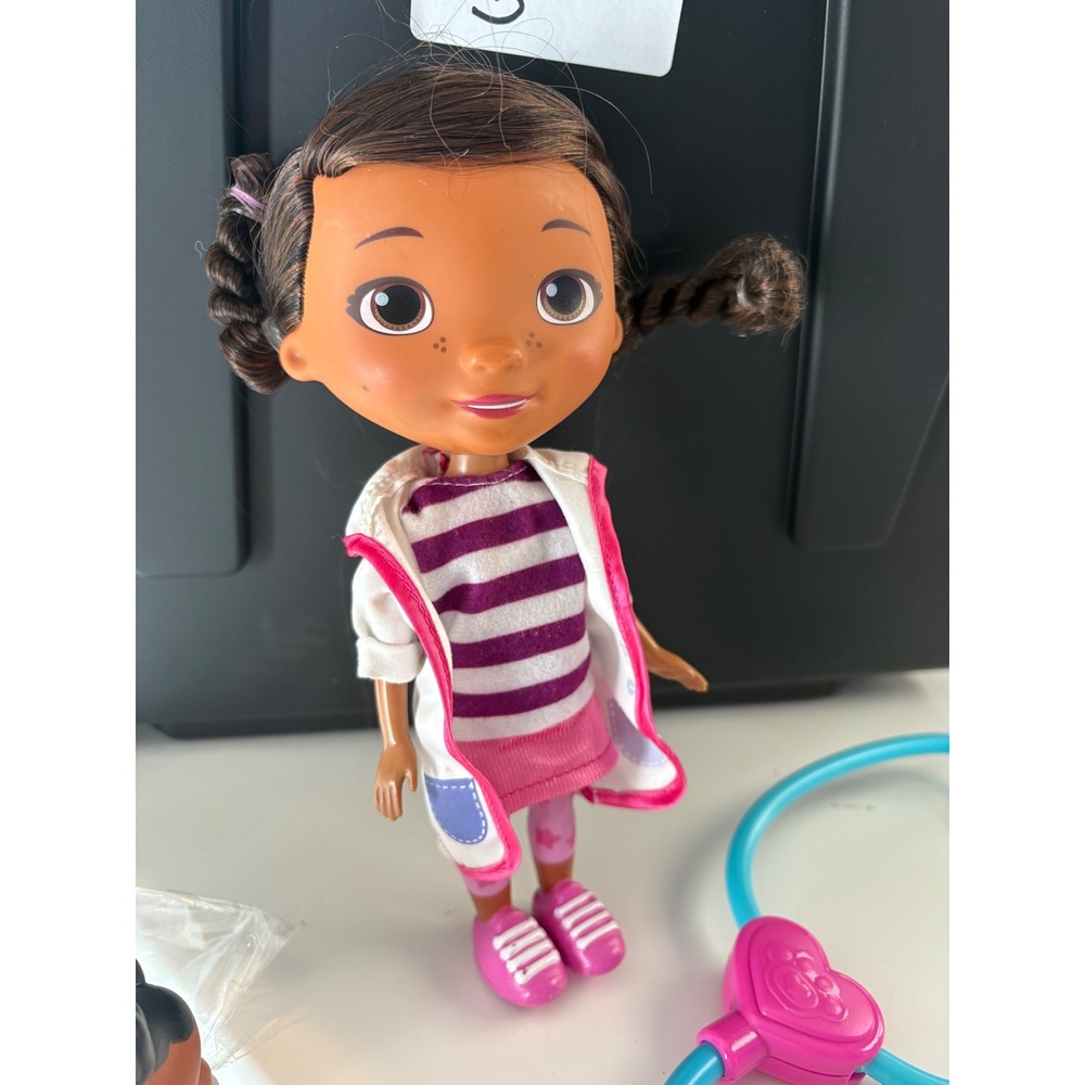 Disney Junior Doc McStuffins 8.5 Inch Doll with Stethoscope Accessory